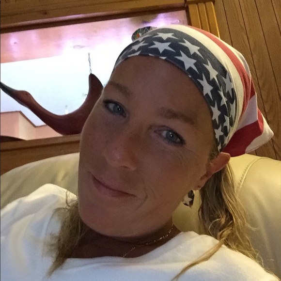 Meet your Posher, Rockergirl68 - Picture 5 of 12